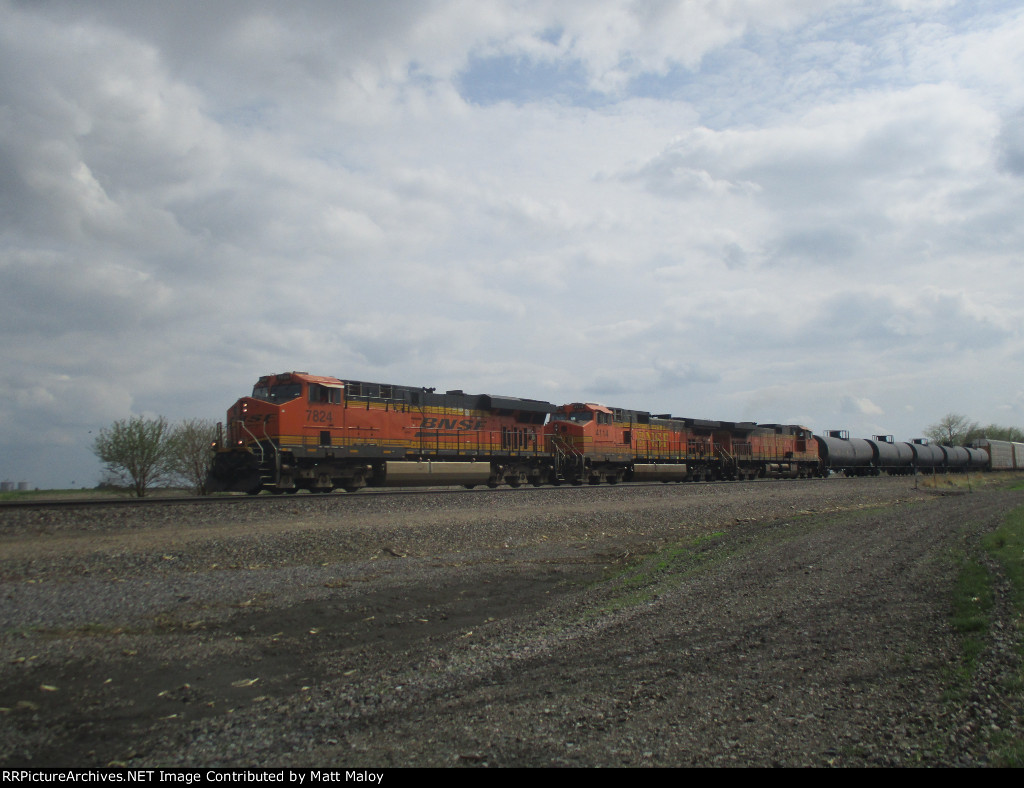 BNSF 7824